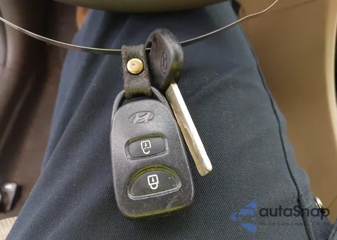 2014 Hyundai Accent Gls z USA, uszkodzony, nr VIN KMHCT4AE0EU777148